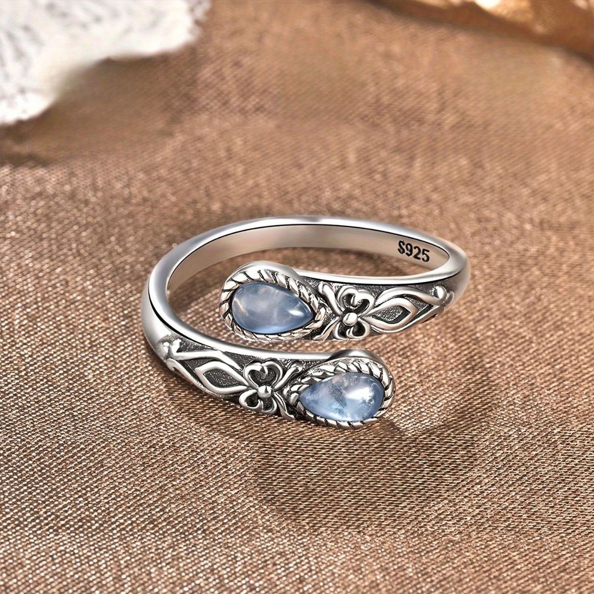 Marie-Lys™ | Bague Réglable en Argent en Pierre de Lune